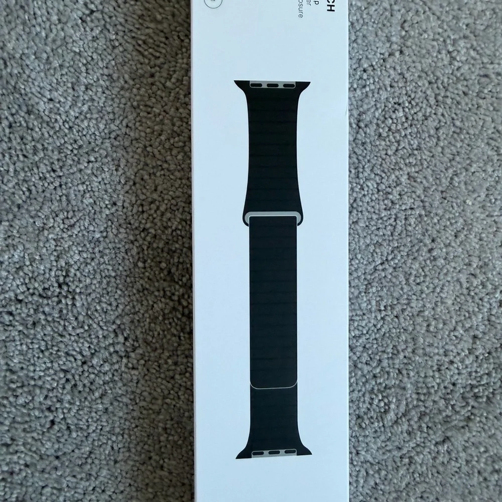 Apple Watch Leather Loop- Black